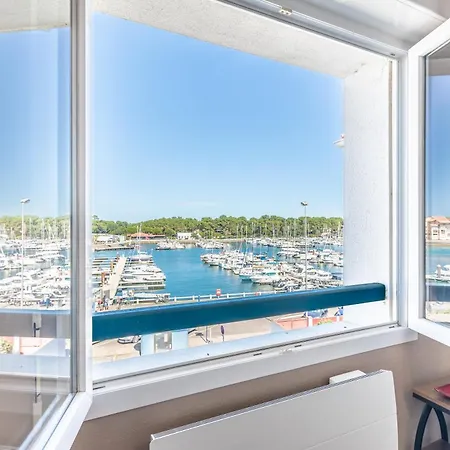 Capsea - Vue Sur Le Port Capbreton