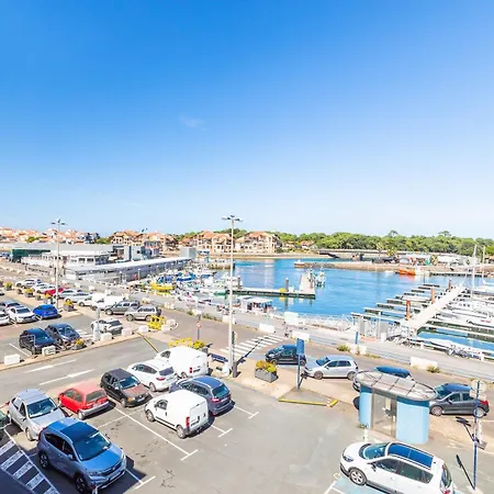 Capsea - Vue Sur Le Port